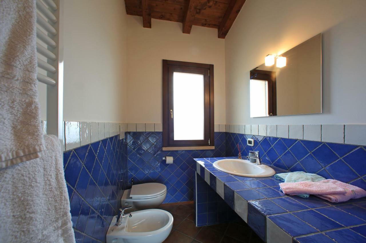 Casale Madeccia Guest House Sonnino Exterior foto